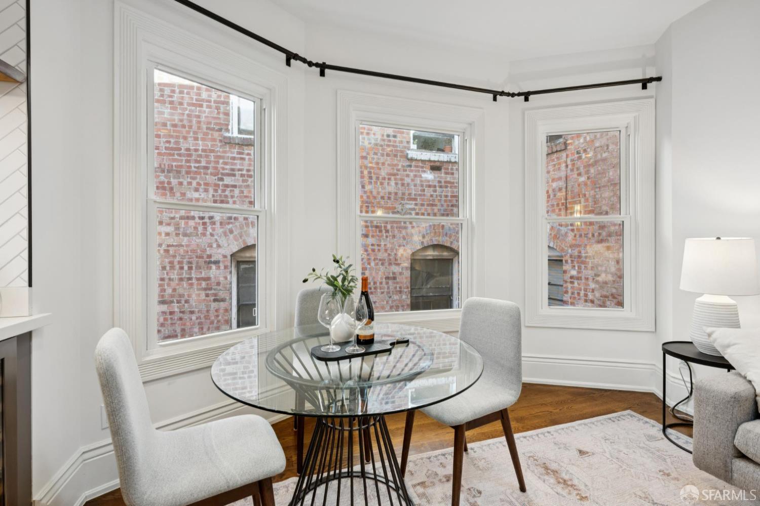 Detail Gallery Image 10 of 38 For 1070 Post St #4,  San Francisco,  CA 94109 - 3 Beds | 2 Baths