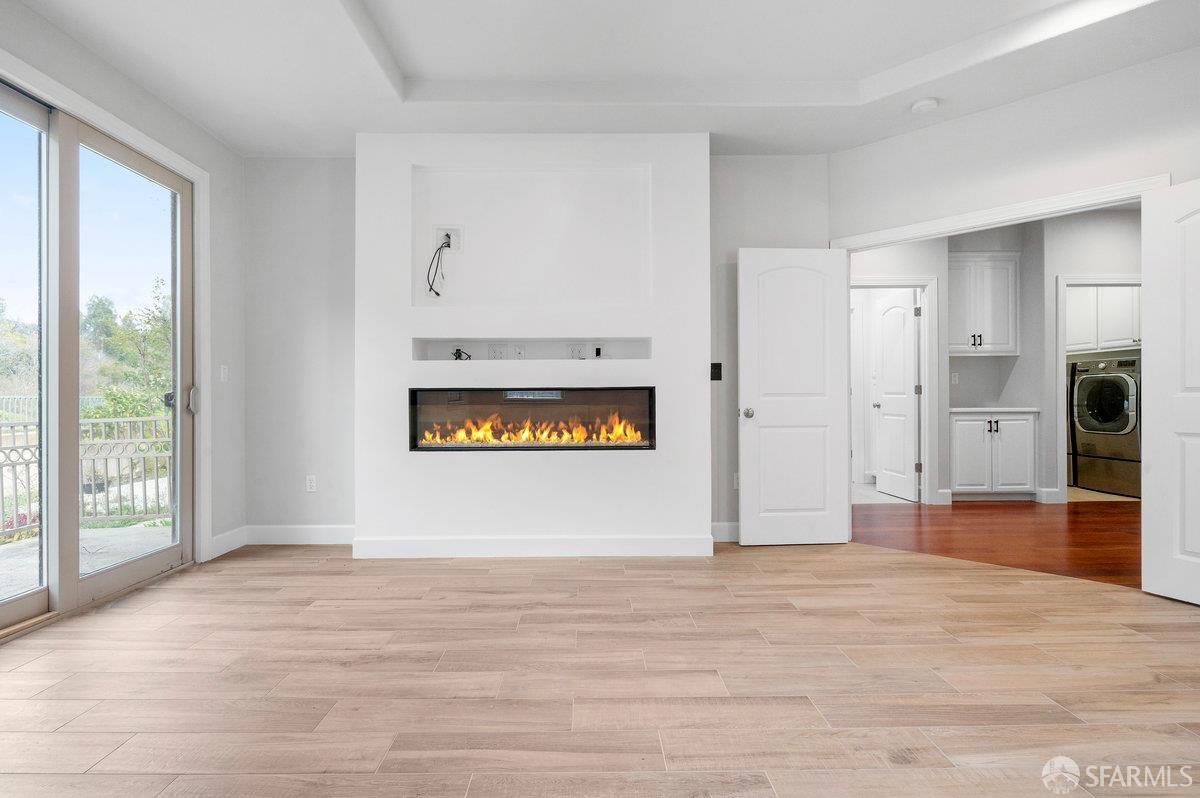 Detail Gallery Image 7 of 18 For 72 Golden Aster Ct, Brisbane,  CA 94005 - 4 Beds | 4 Baths