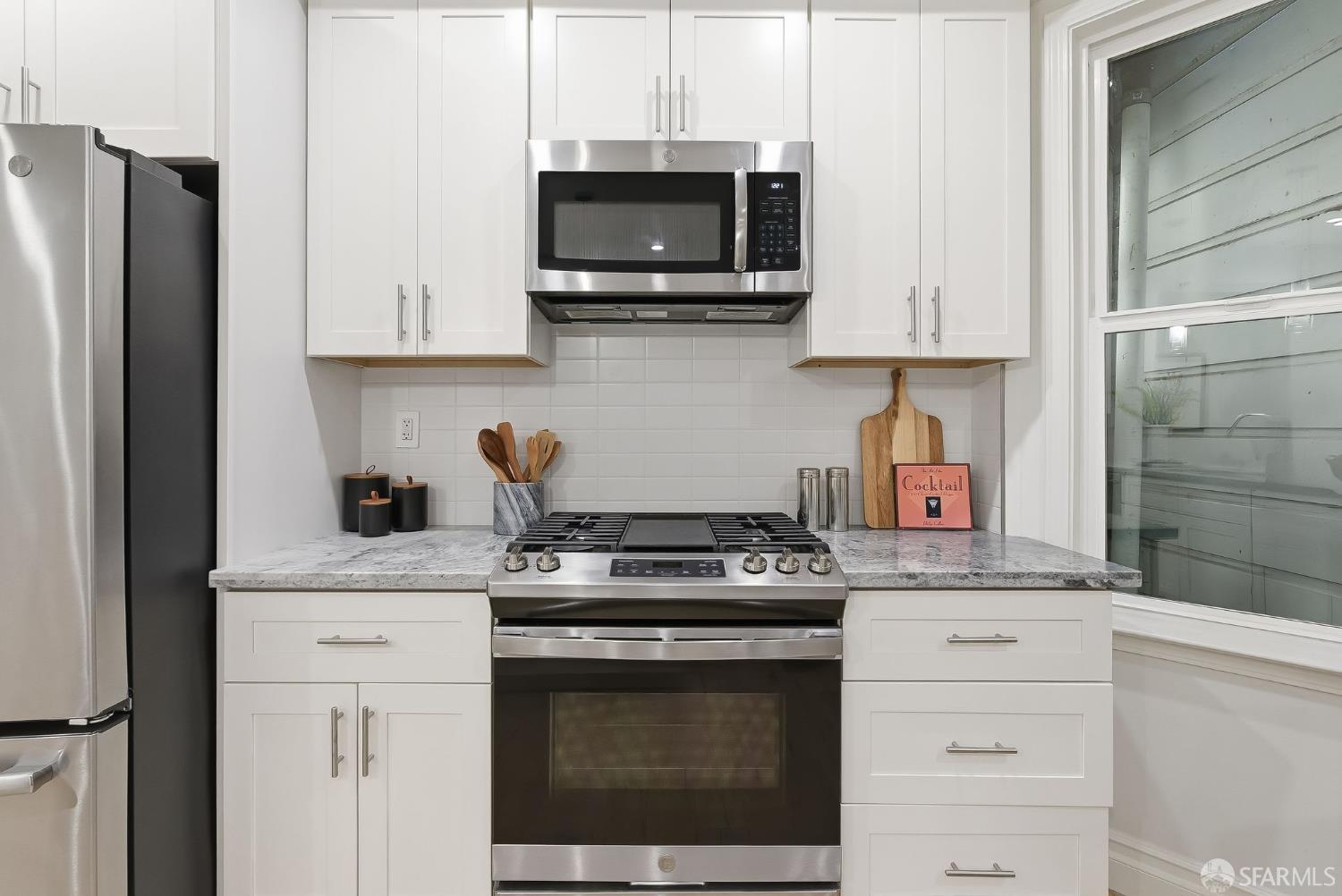 Detail Gallery Image 7 of 25 For 357 Vallejo St, San Francisco,  CA 94133 - 2 Beds | 2 Baths