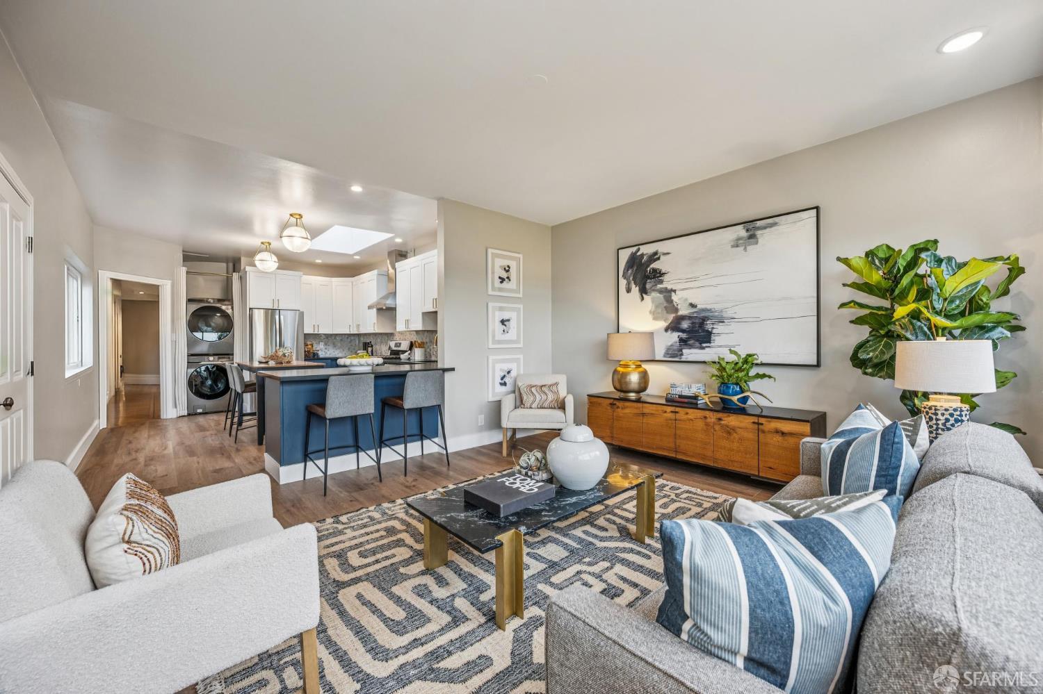 Photo #14: 425070471 Listing: Photo #14