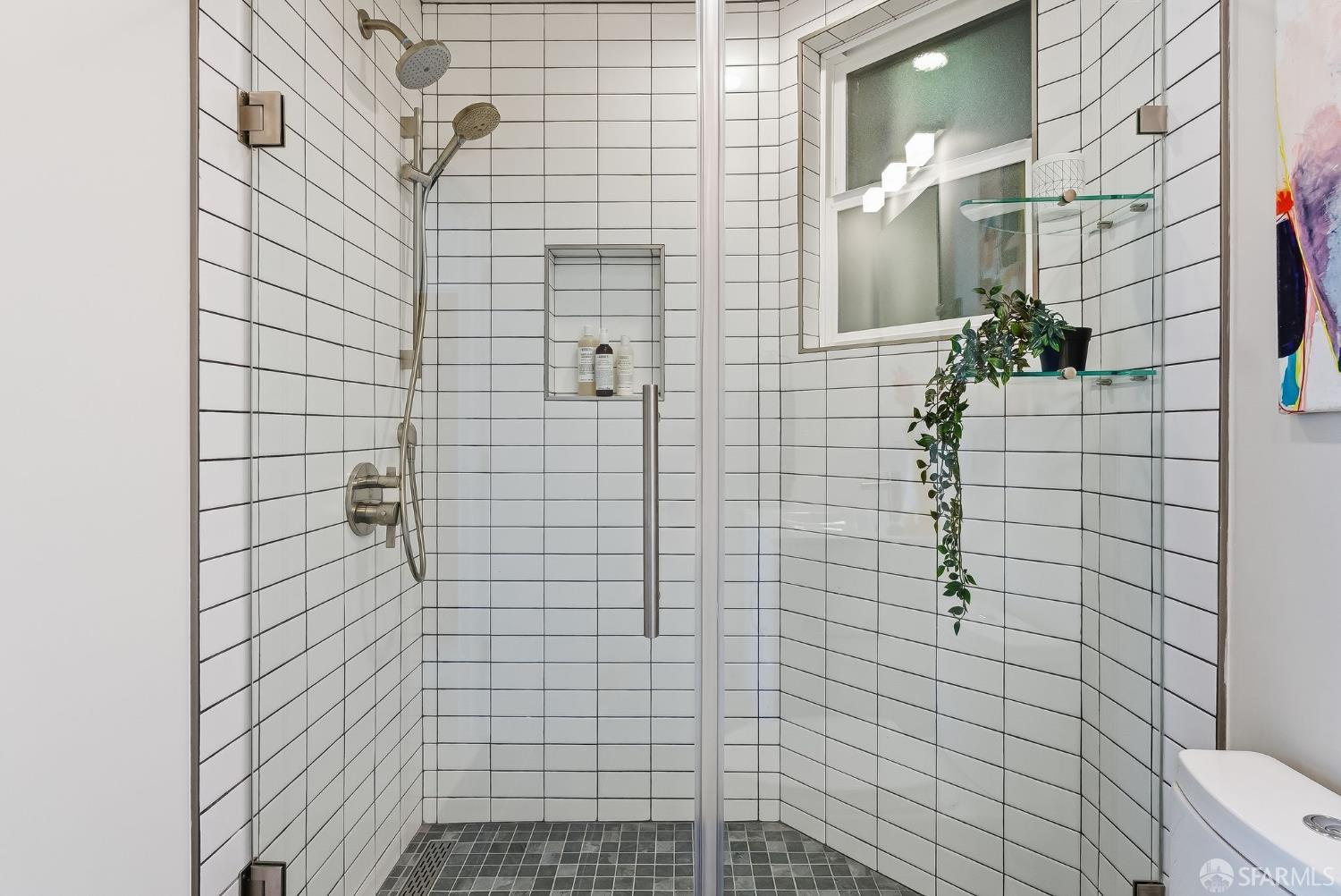 Detail Gallery Image 12 of 25 For 357 Vallejo St, San Francisco,  CA 94133 - 2 Beds | 2 Baths