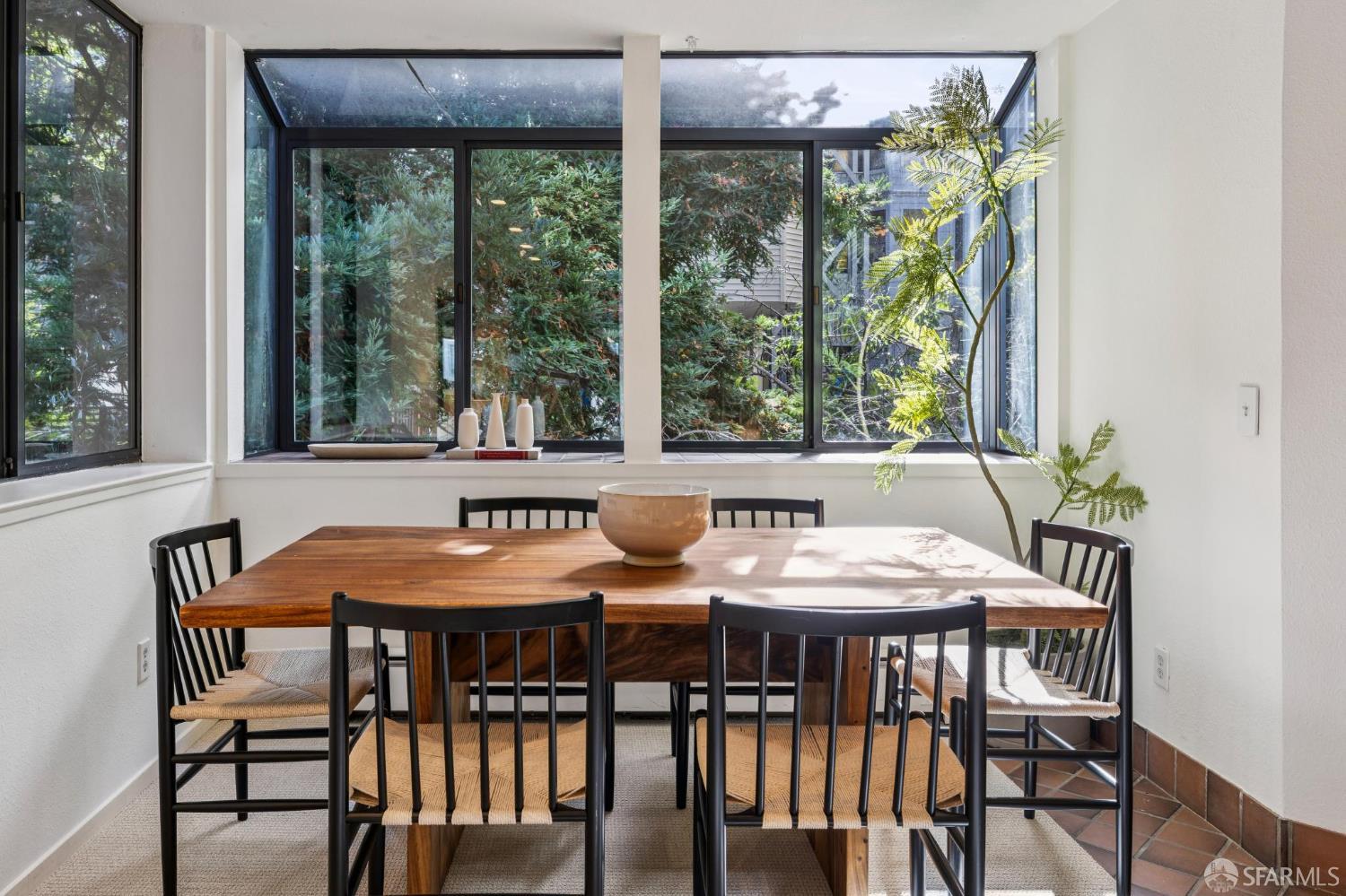 Detail Gallery Image 23 of 65 For 1755 Filbert St 1k,  San Francisco,  CA 94123 - 2 Beds | 1 Baths