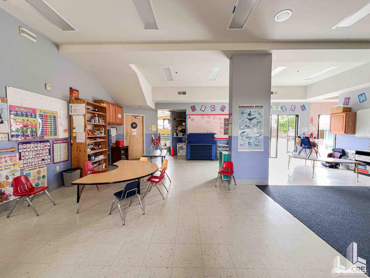 Detail Gallery Image 3 of 12 For 1011 7th Ave, Oakland,  CA 94606 - – Beds | – Baths