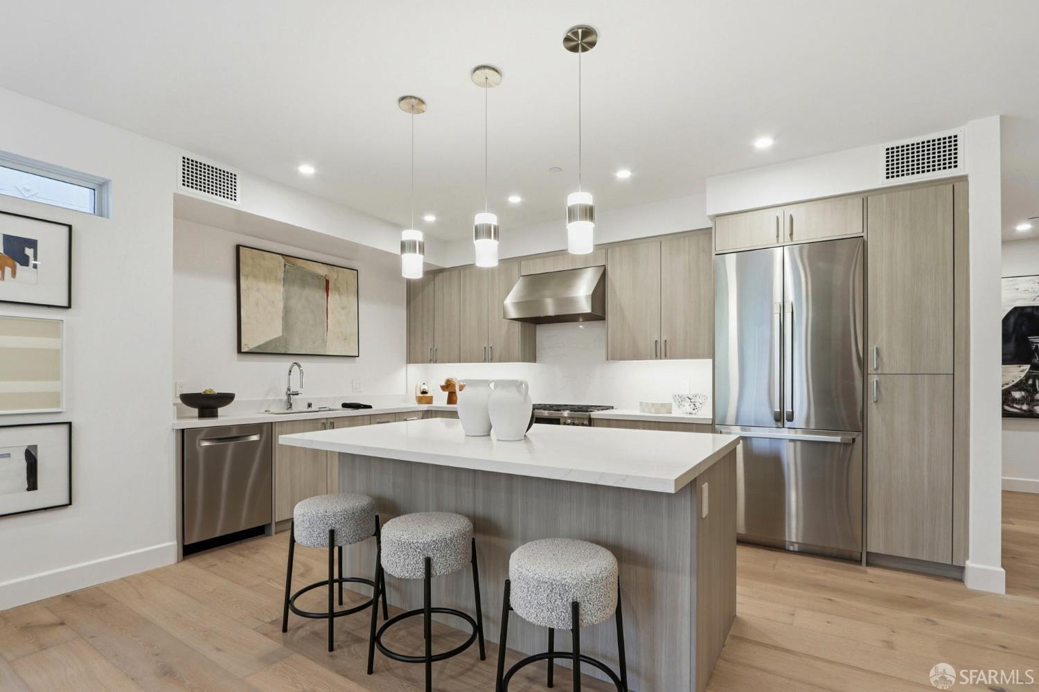 Detail Gallery Image 6 of 39 For 425 First St #14,  Los Altos,  CA 94022 - 1 Beds | 1/1 Baths