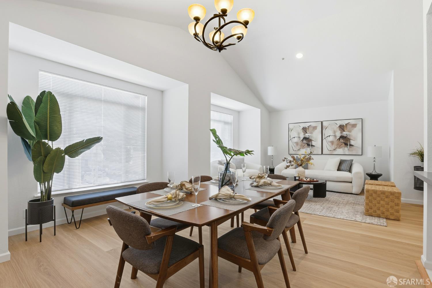 Detail Gallery Image 2 of 33 For 932 Hillside Blvd, Daly City,  CA 94014 - 4 Beds | 3 Baths