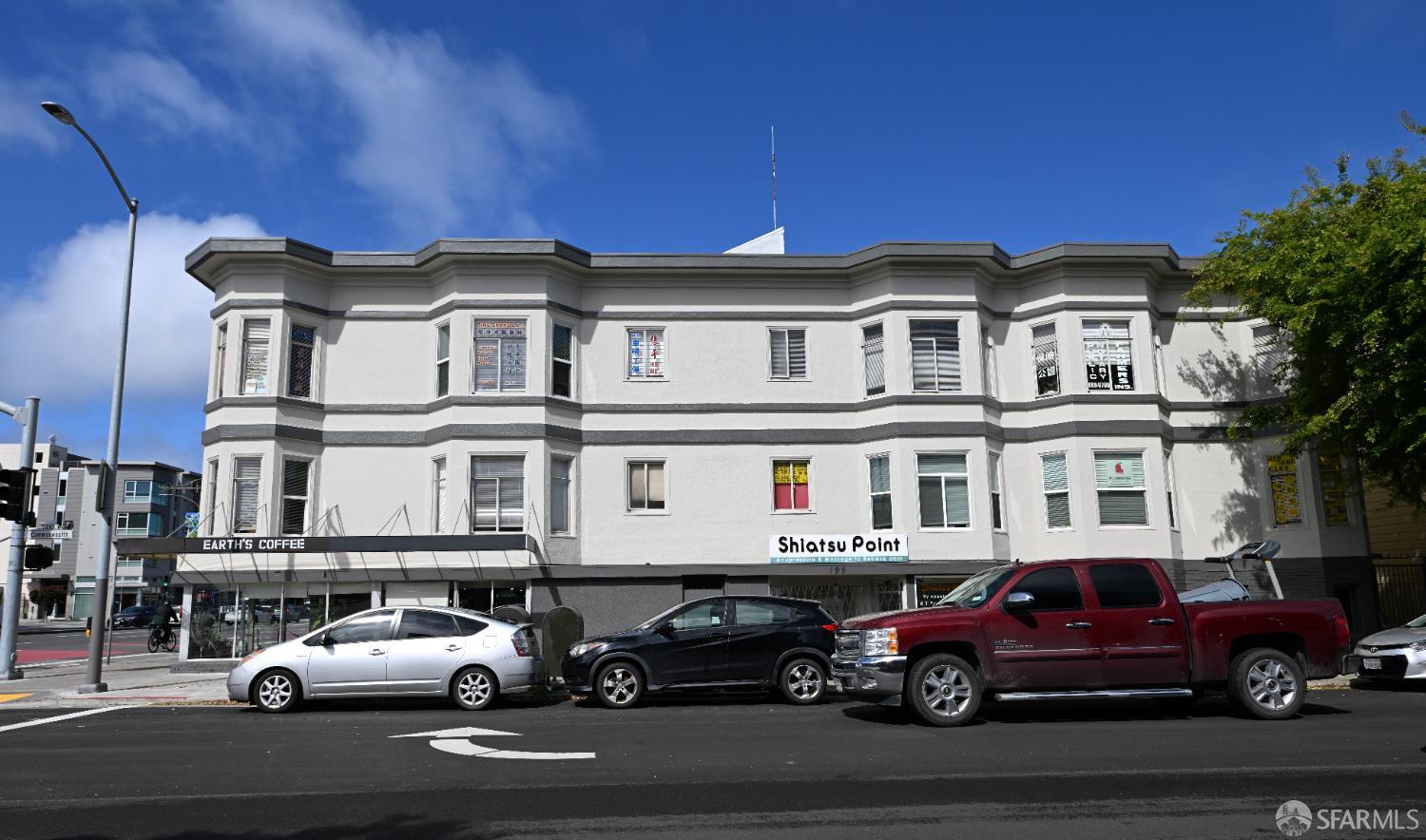 Detail Gallery Image 3 of 7 For 3400 Geary Blvd, San Francisco,  CA 94118 - – Beds | – Baths