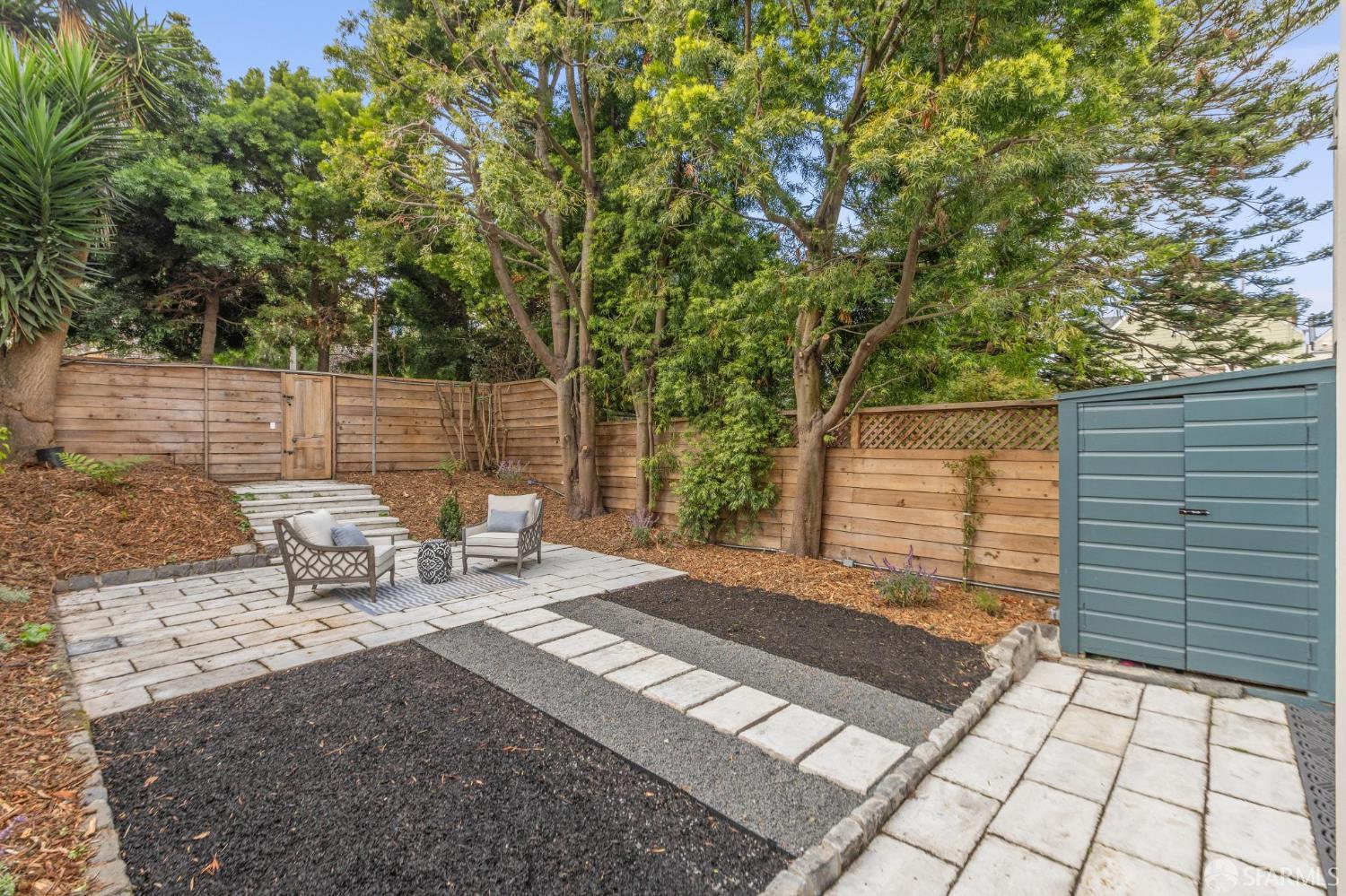 Detail Gallery Image 69 of 92 For 65 Carmelita St, San Francisco,  CA 94117 - 6 Beds | 3/1 Baths