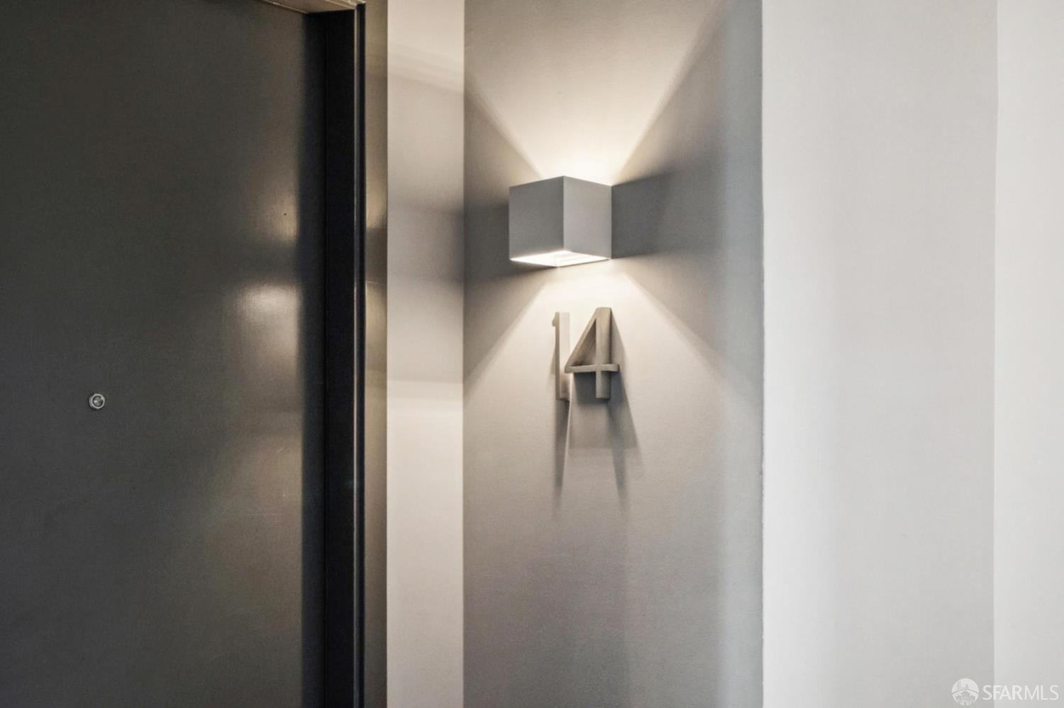 Photo #2: 425086513 Listing: Photo #2