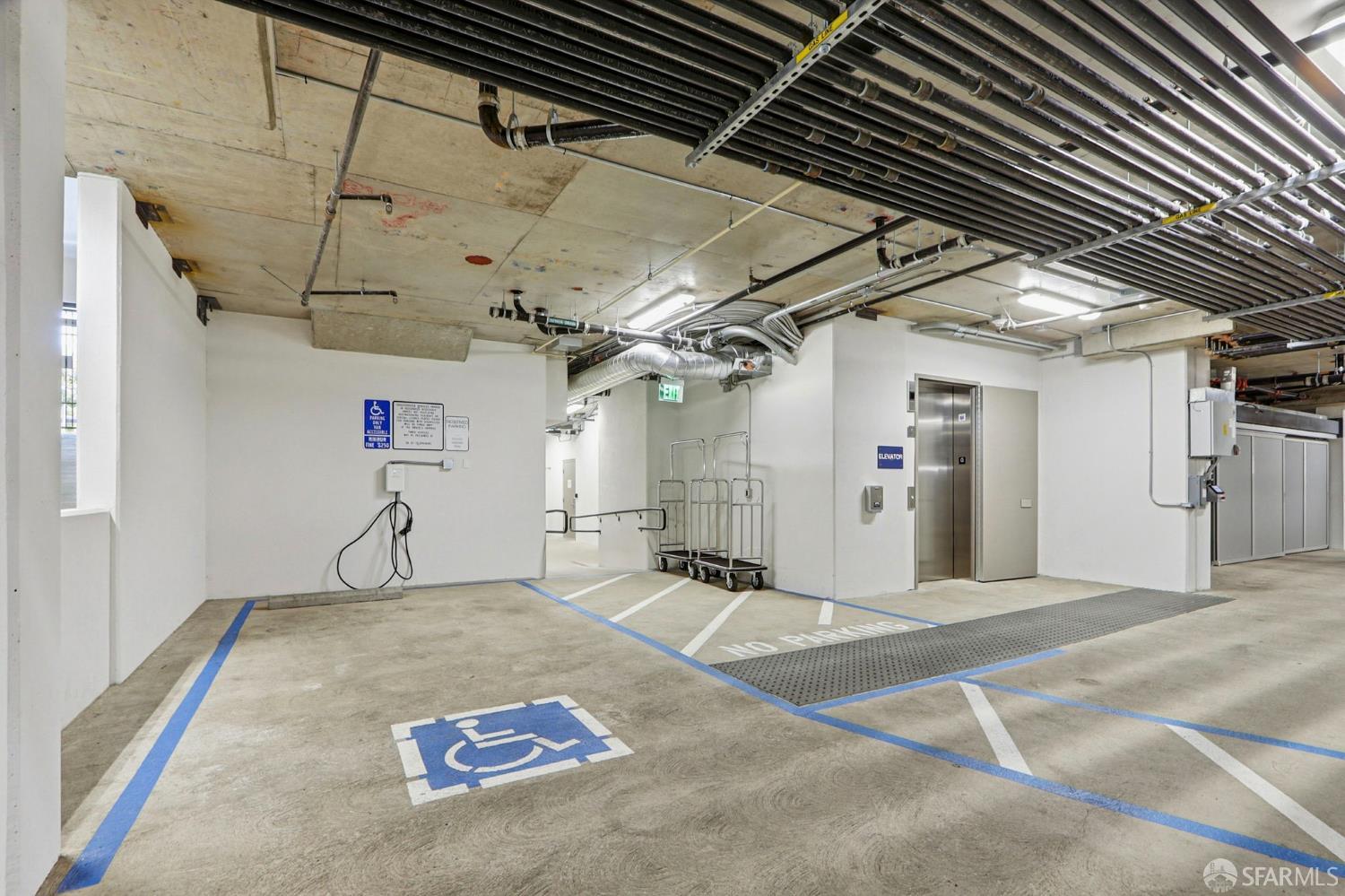 Detail Gallery Image 37 of 39 For 425 First St #14,  Los Altos,  CA 94022 - 1 Beds | 1/1 Baths