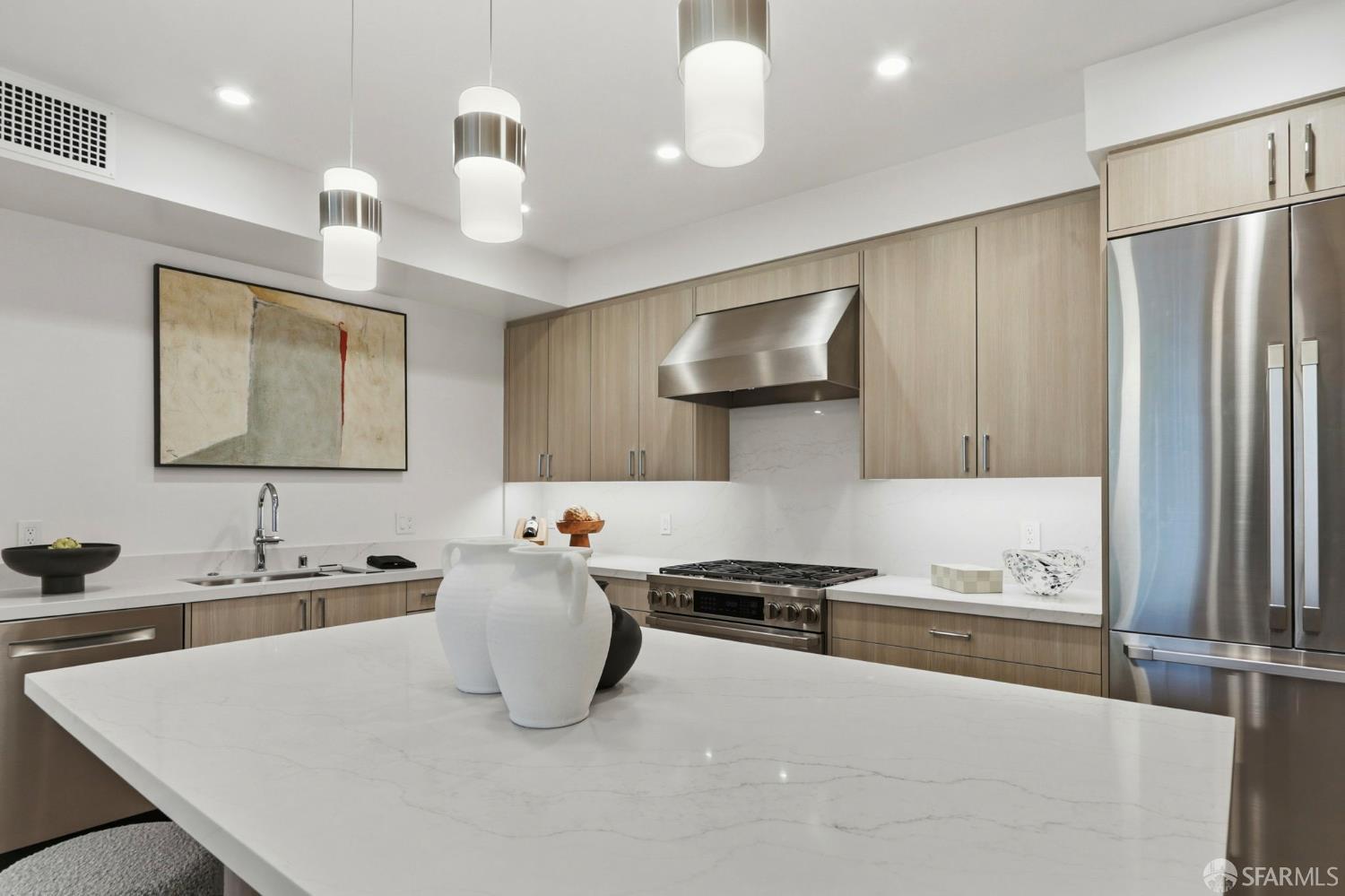 Detail Gallery Image 7 of 39 For 425 First St #14,  Los Altos,  CA 94022 - 1 Beds | 1/1 Baths