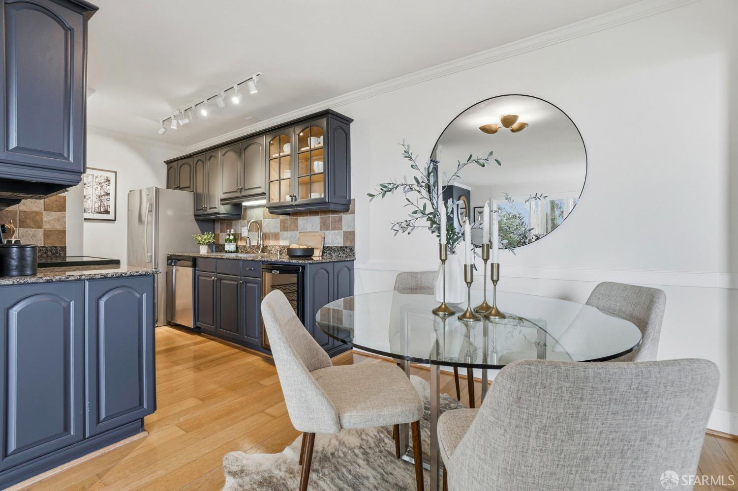 Photo #14: 425085572 Listing: Photo #14