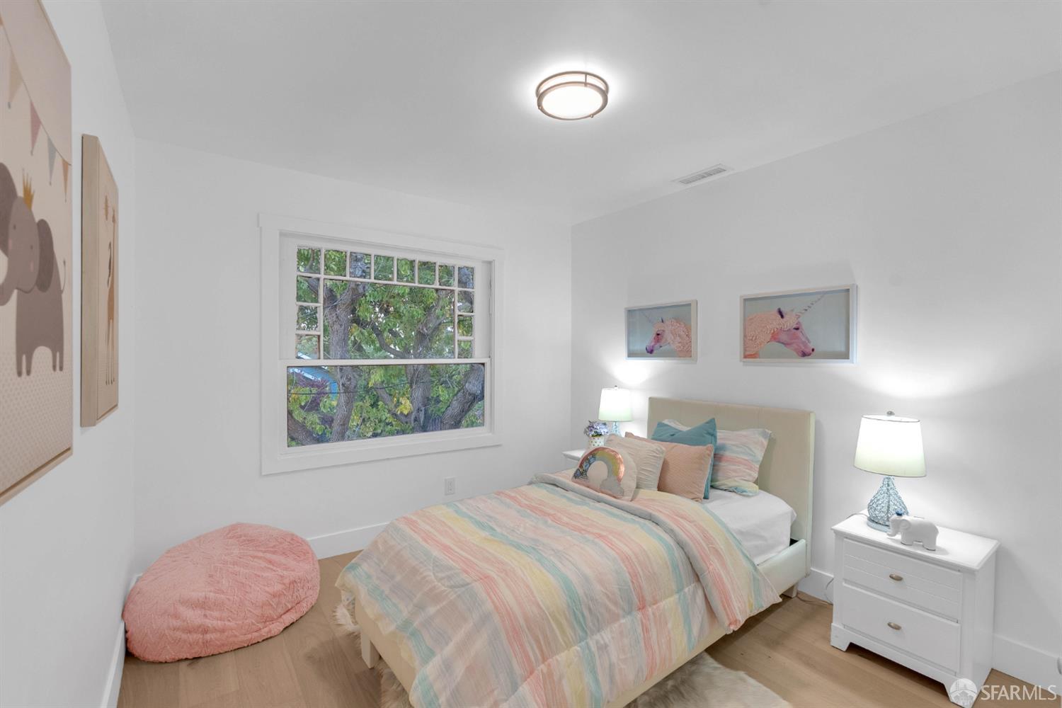 Detail Gallery Image 14 of 27 For 1055 56th St, Emeryville,  CA 94608 - 4 Beds | 2 Baths