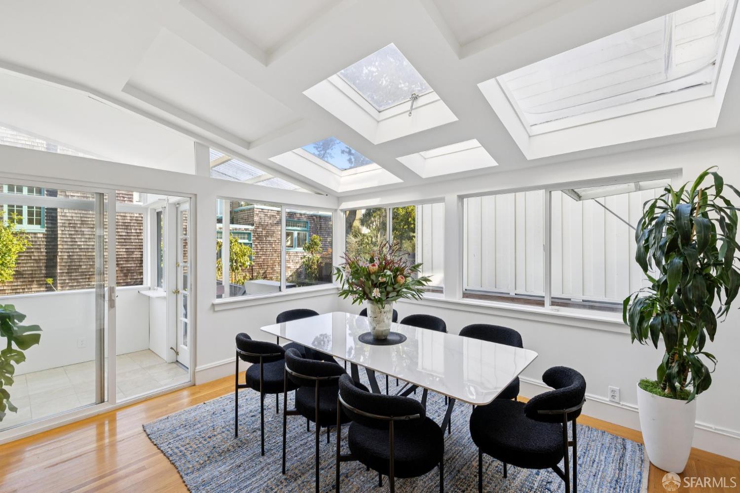 Detail Gallery Image 10 of 37 For 506 11th Ave, San Francisco,  CA 94118 - 3 Beds | 2/2 Baths