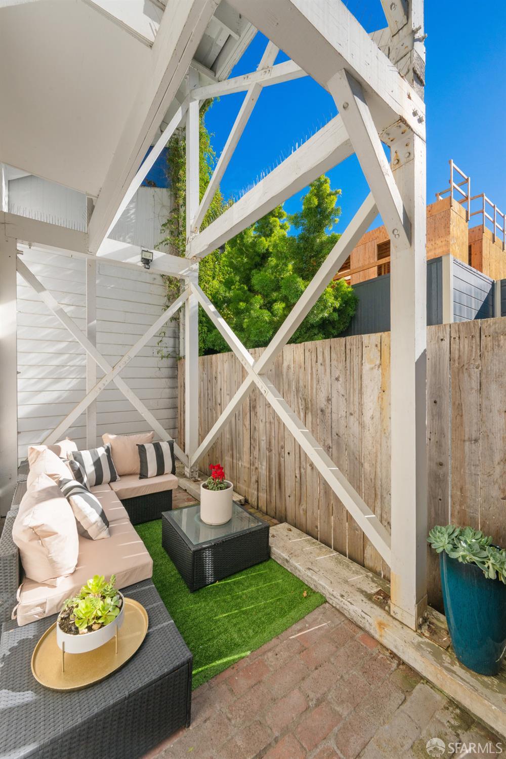 Detail Gallery Image 46 of 80 For 1259 Union St, San Francisco,  CA 94109 - 4 Beds | 3 Baths