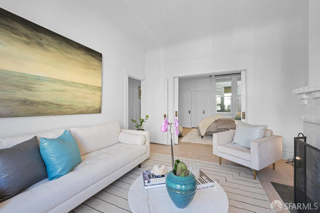 Detail Gallery Image 5 of 80 For 1259 Union St, San Francisco,  CA 94109 - 4 Beds | 3 Baths