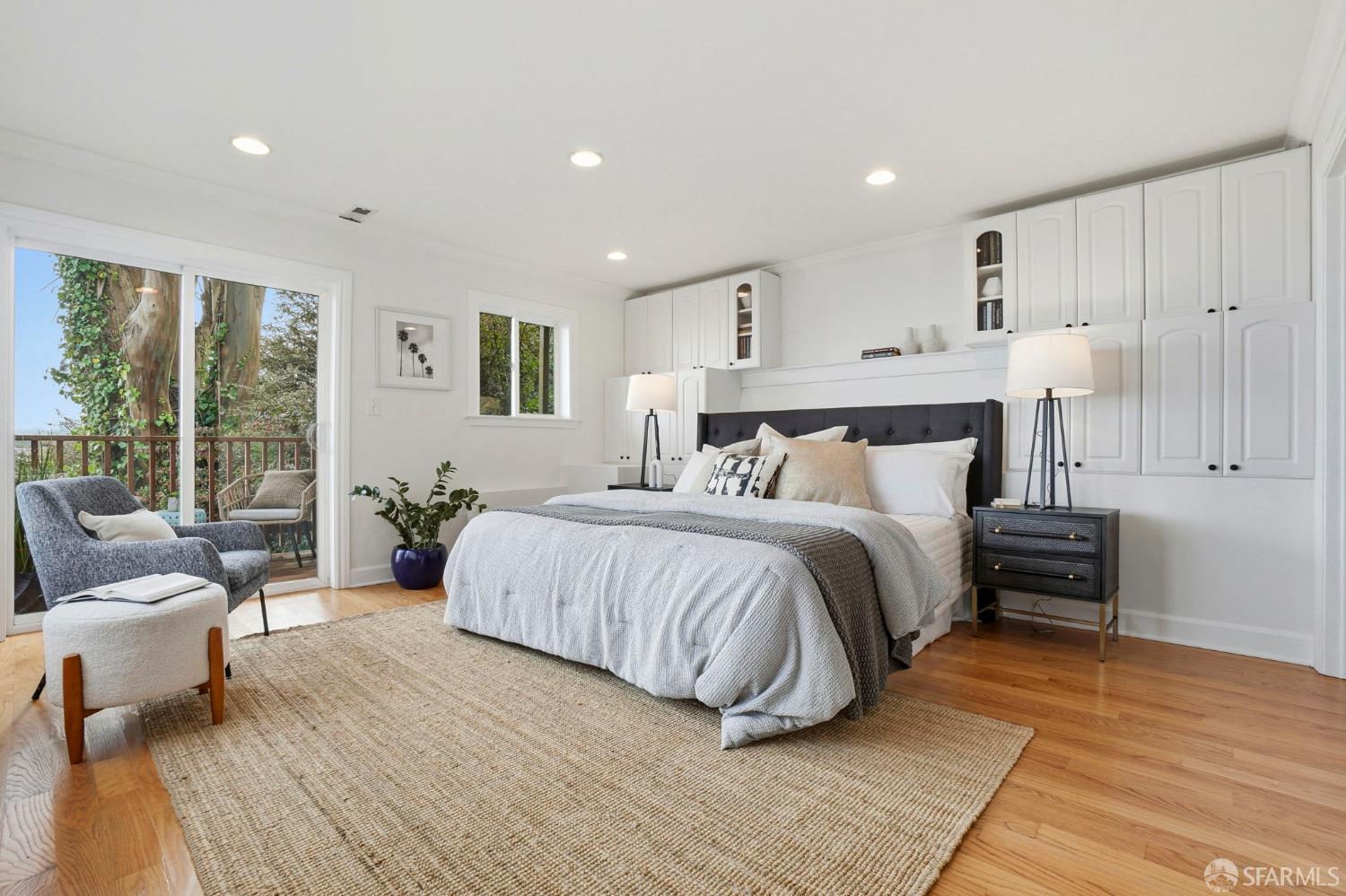 Photo #10: 425085572 Listing: Photo #10