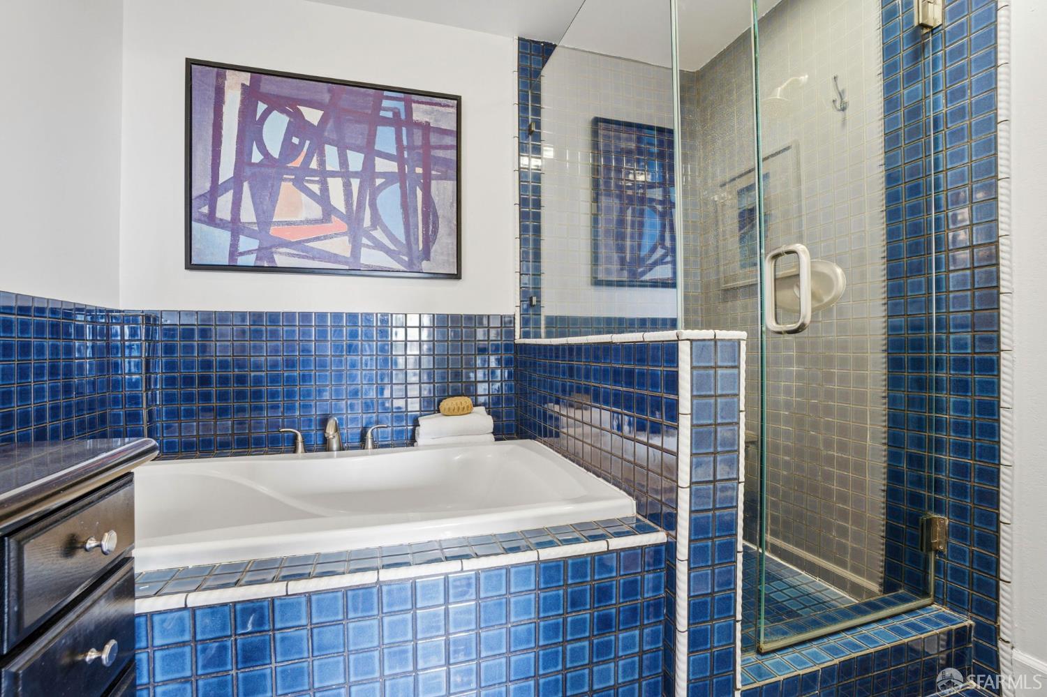 Photo #19: 425085572 Listing: Photo #19