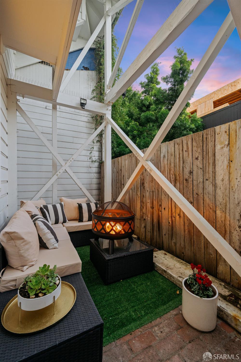 Detail Gallery Image 48 of 80 For 1259 Union St, San Francisco,  CA 94109 - 4 Beds | 3 Baths