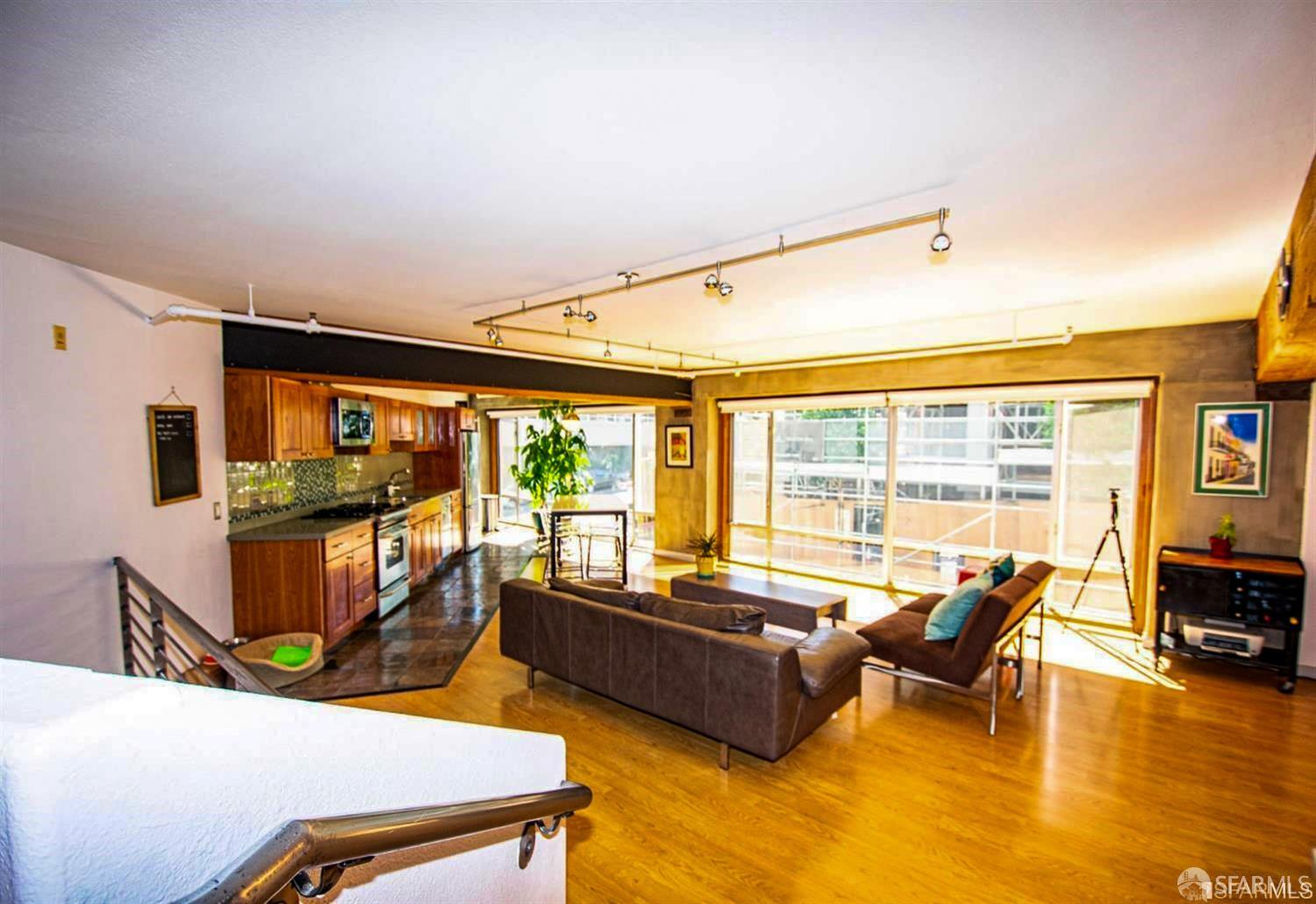 Detail Gallery Image 11 of 18 For 18 Lansing St #101,  San Francisco,  CA 94105 - 1 Beds | 1 Baths