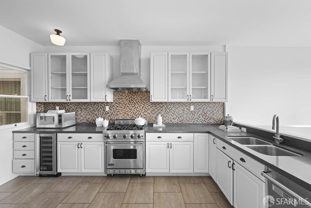 Detail Gallery Image 14 of 80 For 1259 Union St, San Francisco,  CA 94109 - 4 Beds | 3 Baths