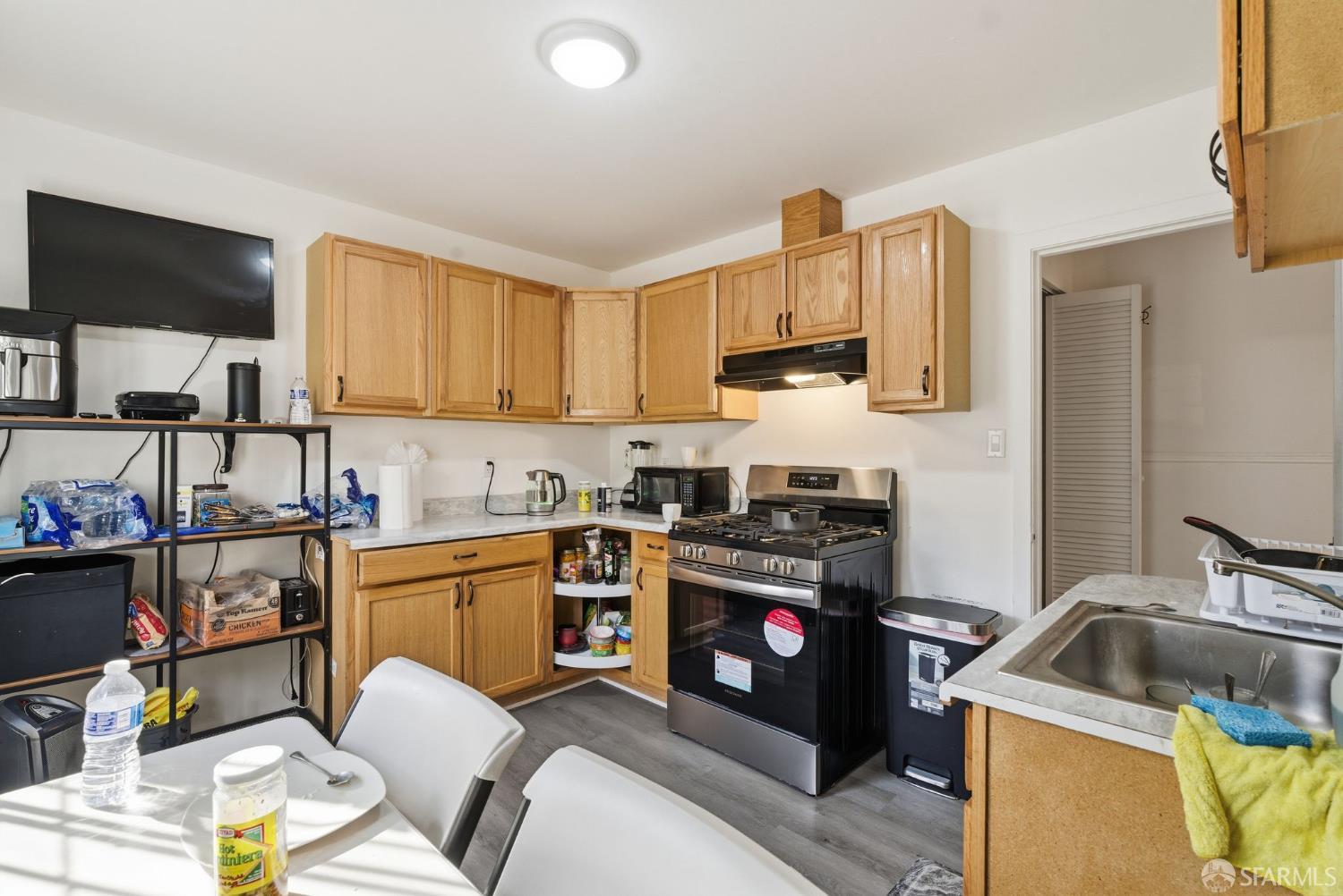 Detail Gallery Image 29 of 67 For 346 Del Monte Ave, South San Francisco,  CA 94080 - 4 Beds | 3 Baths