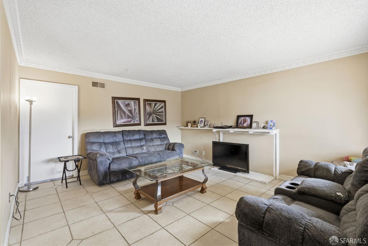 Detail Gallery Image 10 of 67 For 346 Del Monte Ave, South San Francisco,  CA 94080 - 4 Beds | 3 Baths