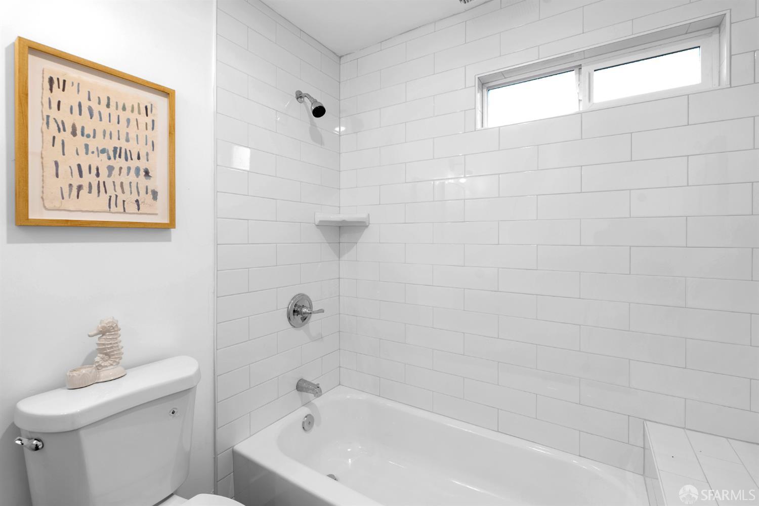 Detail Gallery Image 17 of 27 For 1055 56th St, Emeryville,  CA 94608 - 4 Beds | 2 Baths