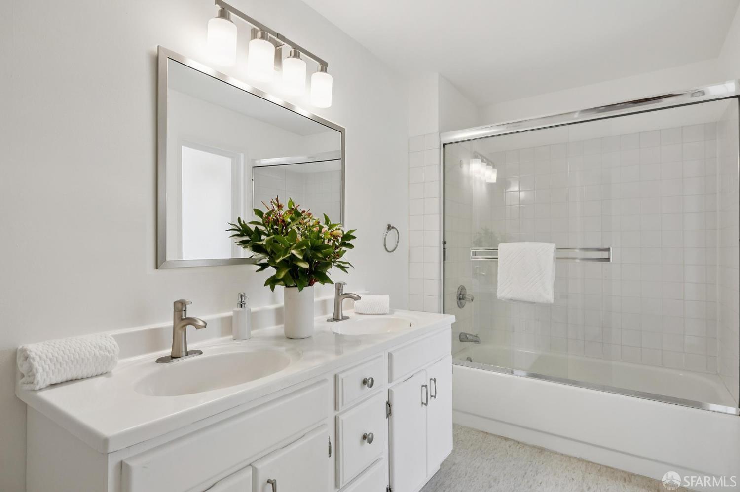 Detail Gallery Image 26 of 37 For 506 11th Ave, San Francisco,  CA 94118 - 3 Beds | 2/2 Baths