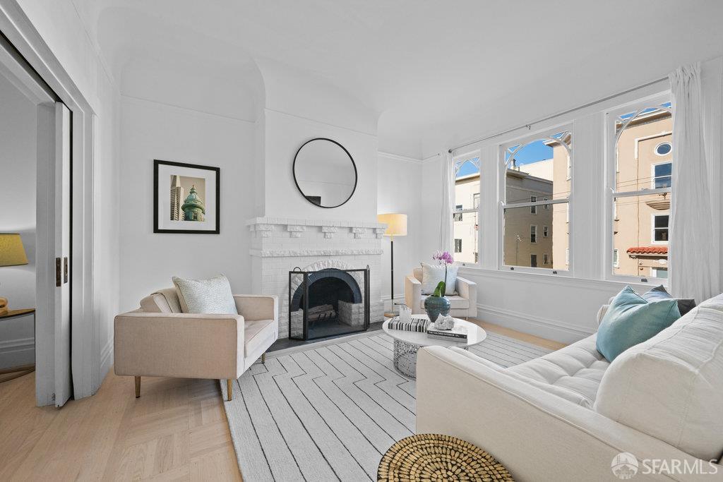 Detail Gallery Image 3 of 80 For 1259 Union St, San Francisco,  CA 94109 - 4 Beds | 3 Baths