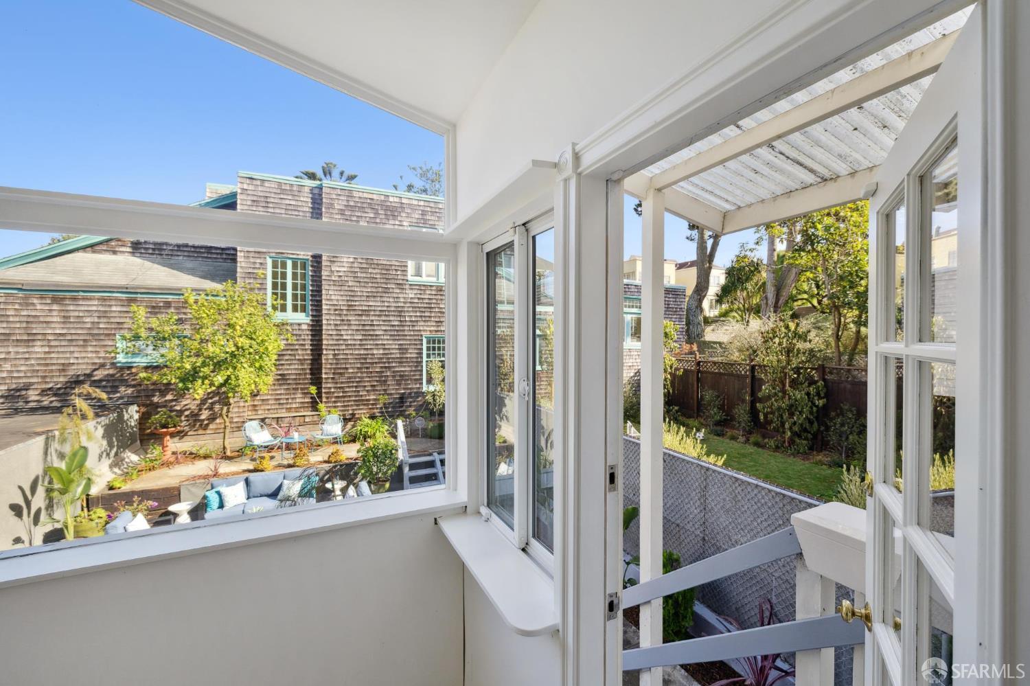 Detail Gallery Image 15 of 37 For 506 11th Ave, San Francisco,  CA 94118 - 3 Beds | 2/2 Baths