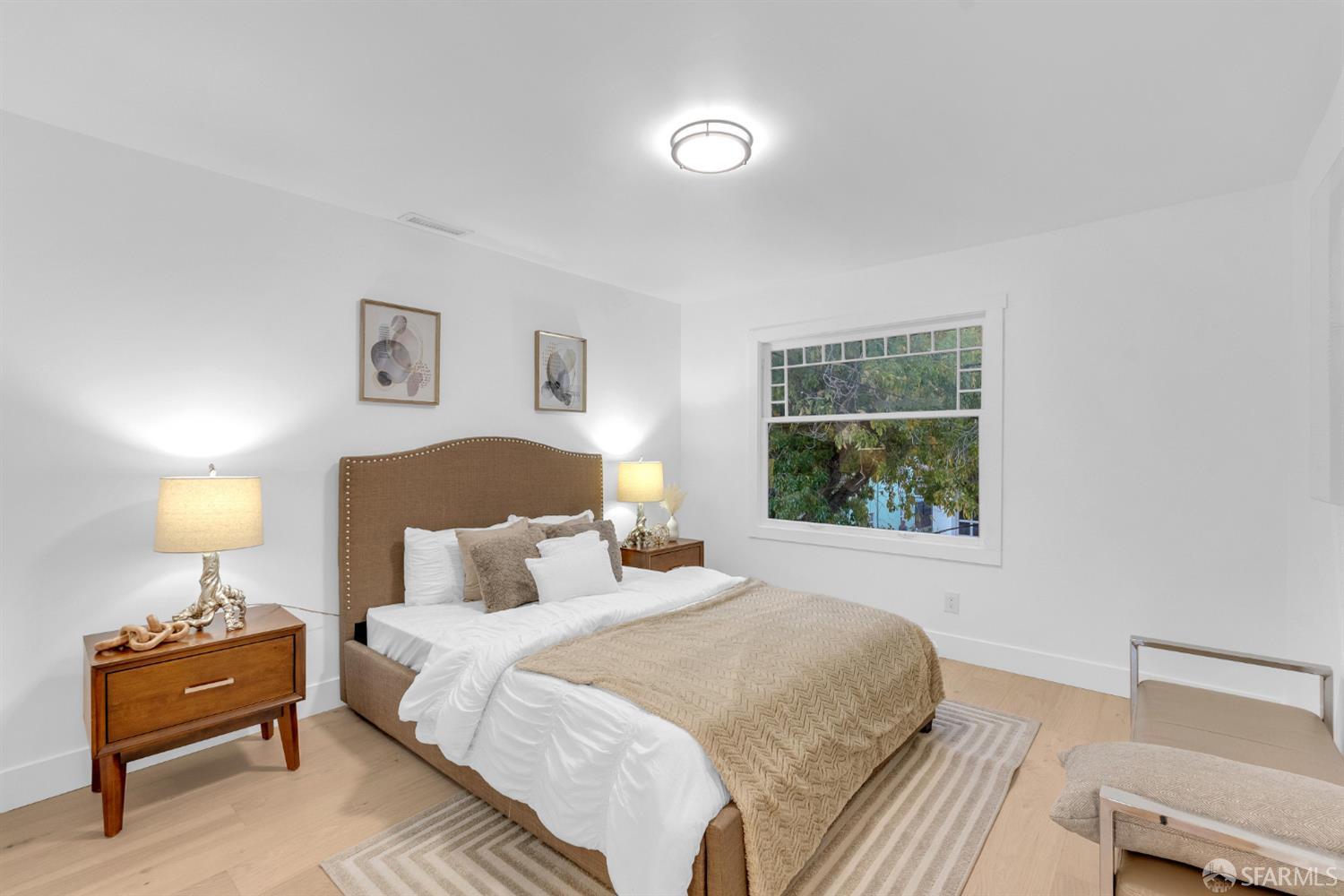 Detail Gallery Image 11 of 27 For 1055 56th St, Emeryville,  CA 94608 - 4 Beds | 2 Baths