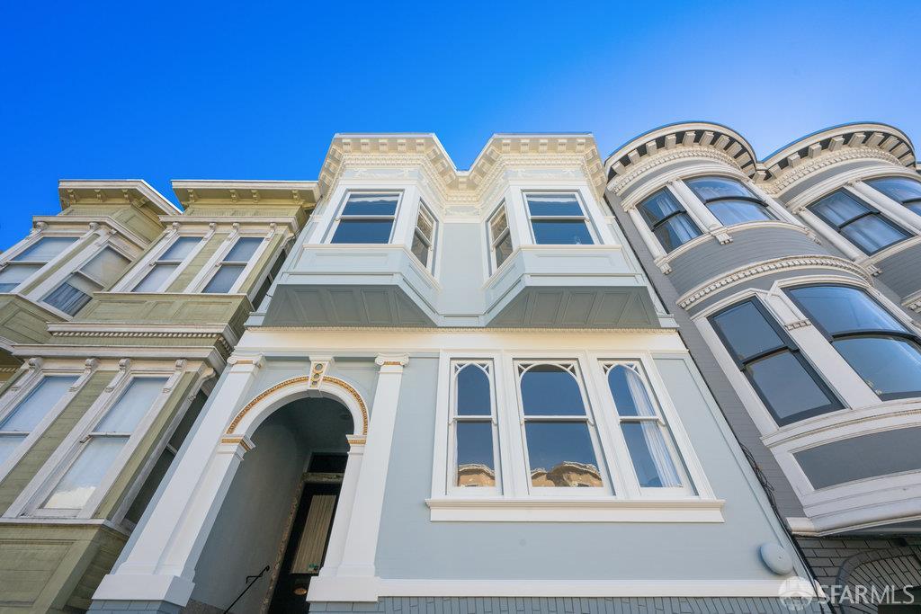 Detail Gallery Image 2 of 80 For 1259 Union St, San Francisco,  CA 94109 - 4 Beds | 3 Baths