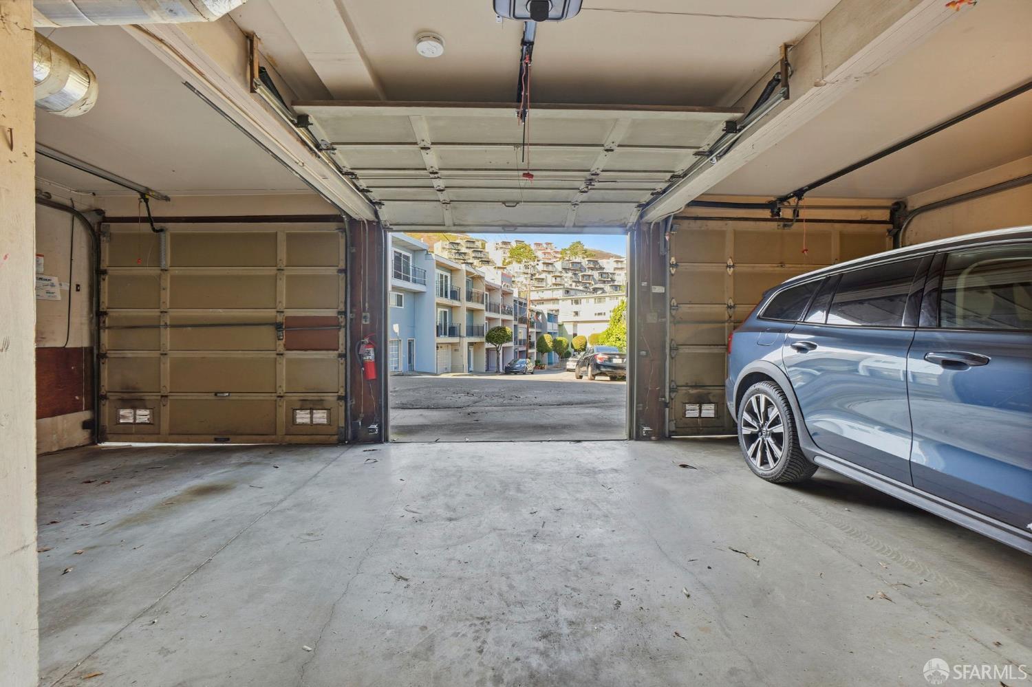 Photo #27: 425085572 Listing: Photo #27