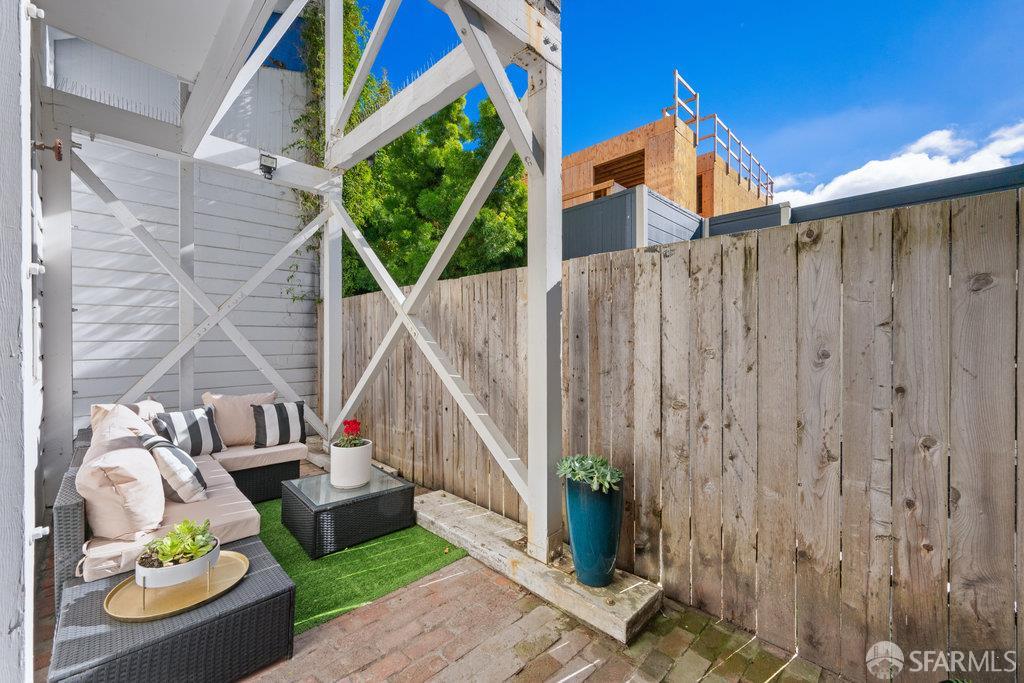 Detail Gallery Image 45 of 80 For 1259 Union St, San Francisco,  CA 94109 - 4 Beds | 3 Baths