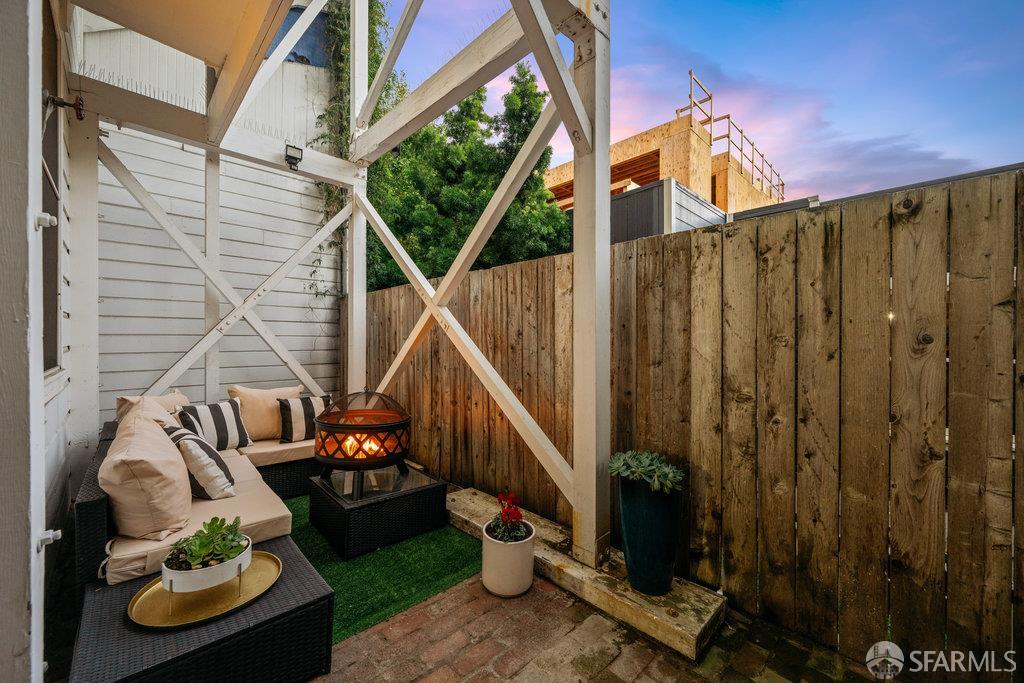 Detail Gallery Image 49 of 80 For 1259 Union St, San Francisco,  CA 94109 - 4 Beds | 3 Baths