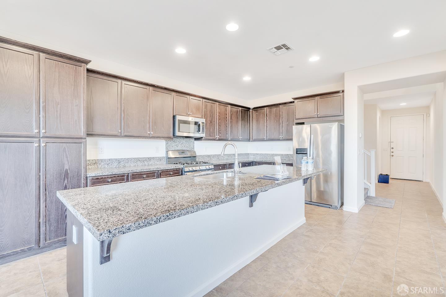 Detail Gallery Image 9 of 35 For 4747 Dundee St, Antioch,  CA 94531 - 4 Beds | 3 Baths