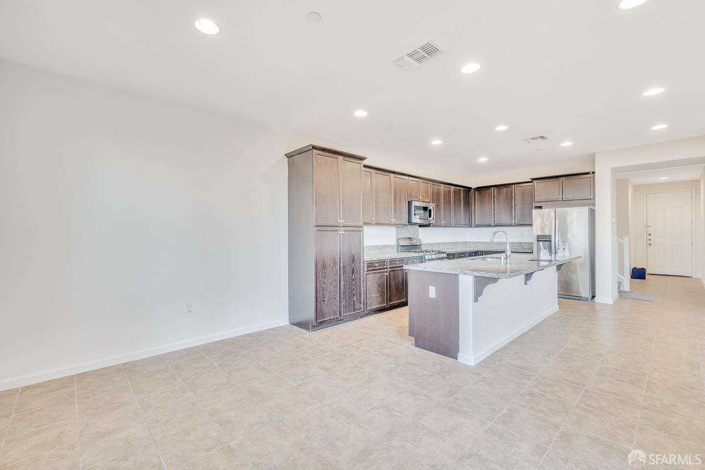 Detail Gallery Image 12 of 35 For 4747 Dundee St, Antioch,  CA 94531 - 4 Beds | 3 Baths