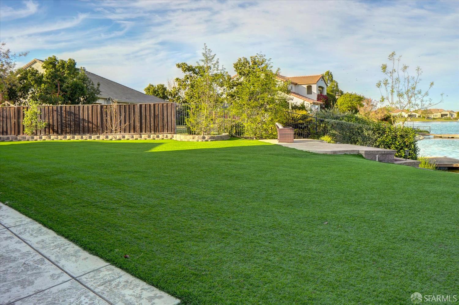 Detail Gallery Image 23 of 32 For 109 Clear Lake Ct, Oakley,  CA 94561 - 6 Beds | 4/1 Baths