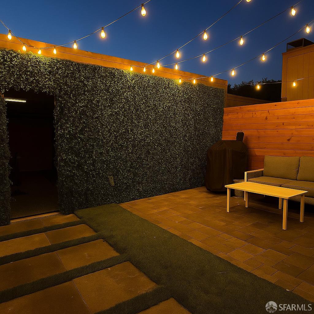 Detail Gallery Image 45 of 51 For 1152 Admiralty Ln, Alameda,  CA 94502 - 3 Beds | 1/1 Baths