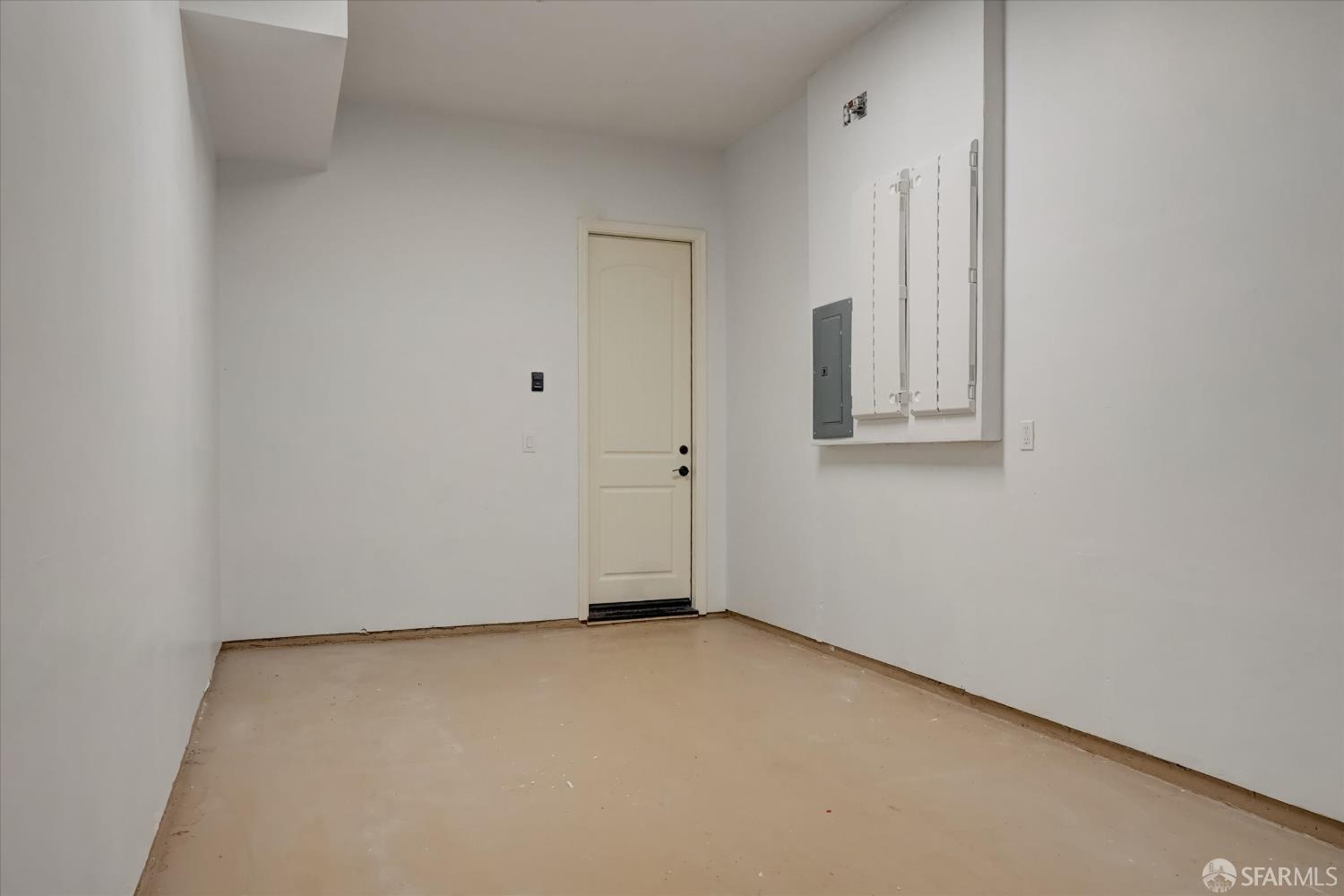 Detail Gallery Image 27 of 32 For 109 Clear Lake Ct, Oakley,  CA 94561 - 6 Beds | 4/1 Baths