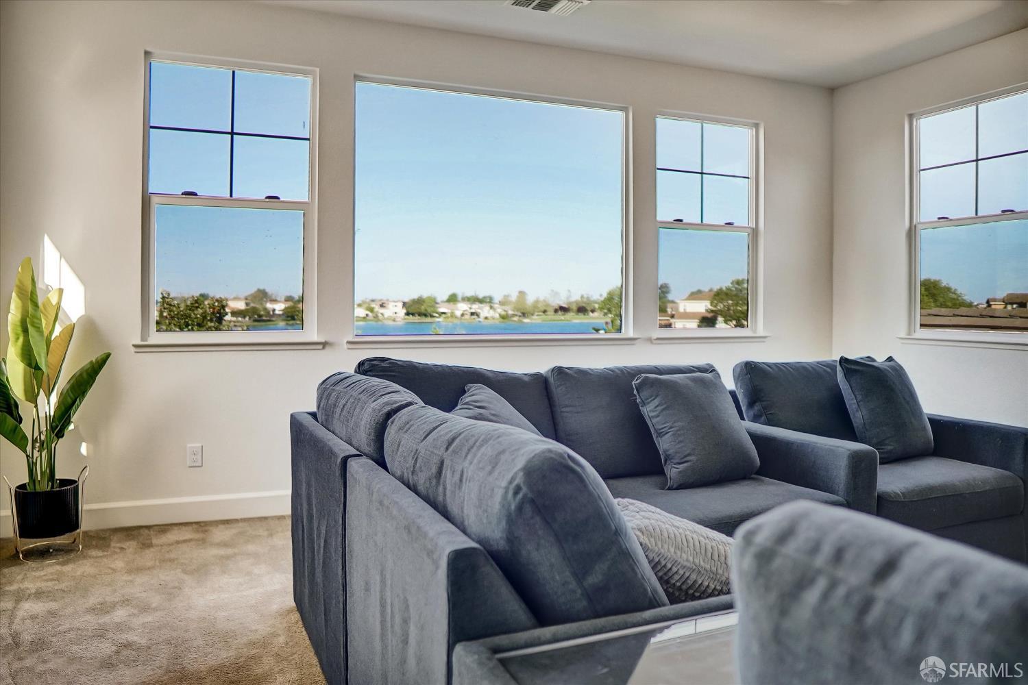 Detail Gallery Image 20 of 32 For 109 Clear Lake Ct, Oakley,  CA 94561 - 6 Beds | 4/1 Baths