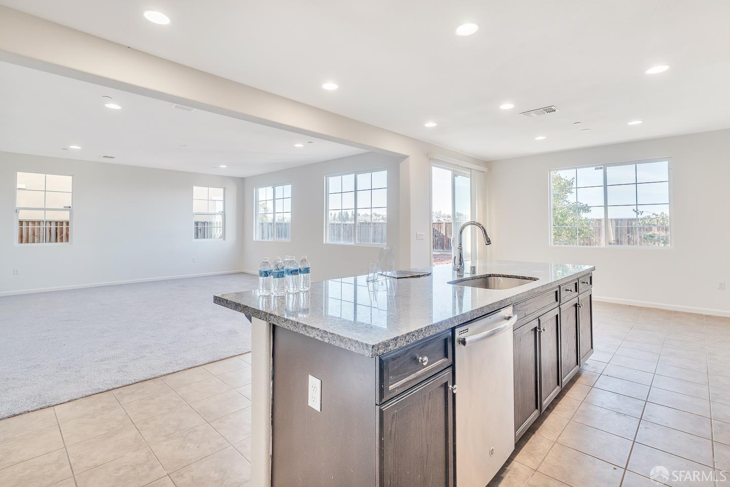 Detail Gallery Image 10 of 35 For 4747 Dundee St, Antioch,  CA 94531 - 4 Beds | 3 Baths