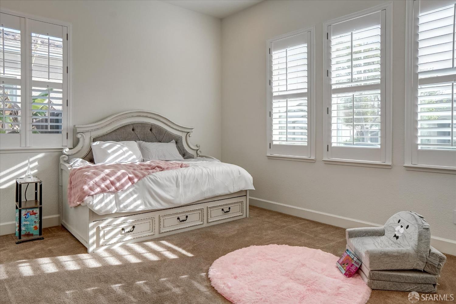 Detail Gallery Image 12 of 32 For 109 Clear Lake Ct, Oakley,  CA 94561 - 6 Beds | 4/1 Baths