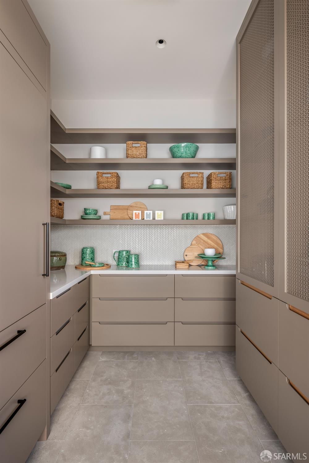 Detail Gallery Image 31 of 33 For 2100 Pacific Ave #10,  San Francisco,  CA 94115 - 3 Beds | 3/1 Baths