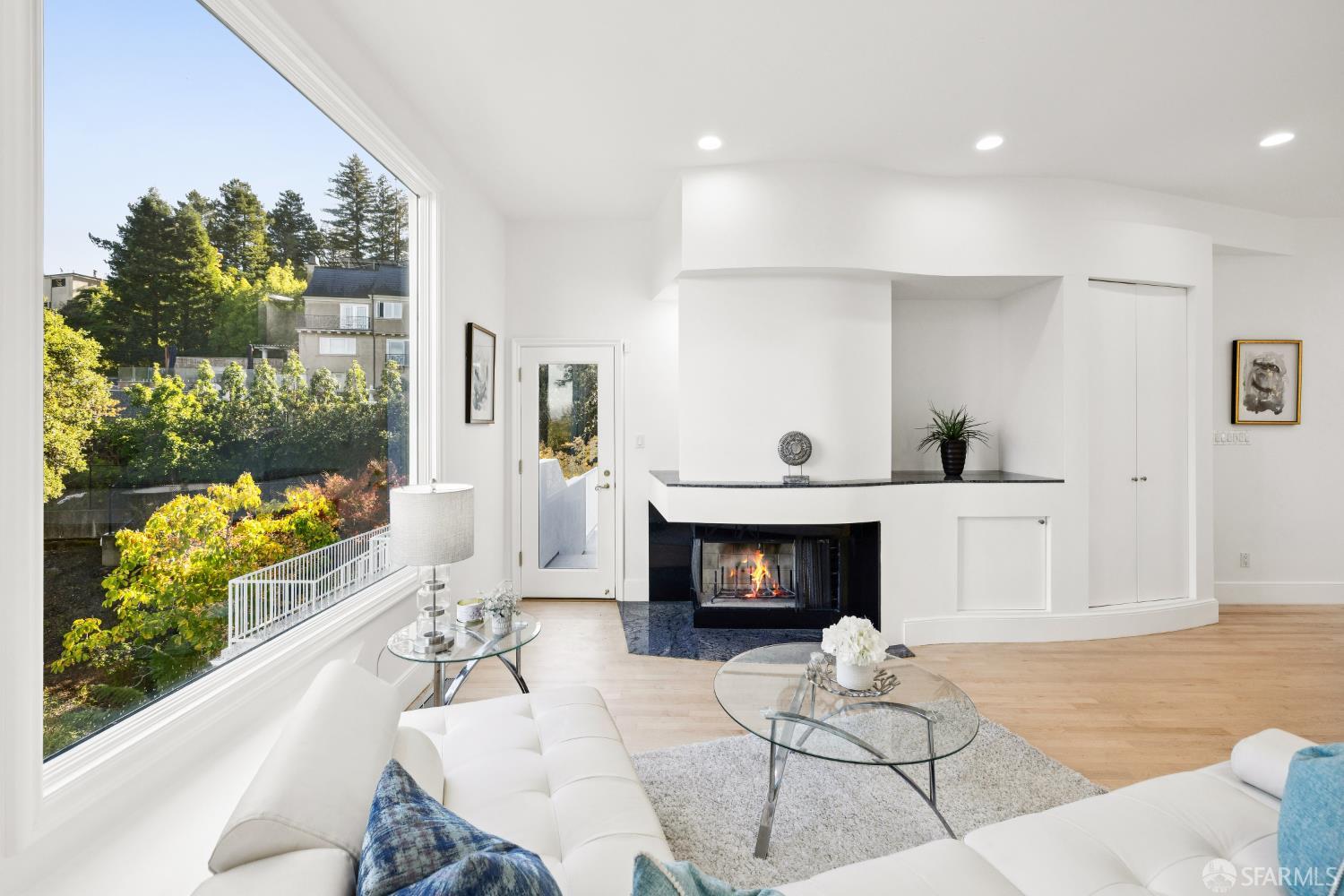 Detail Gallery Image 25 of 67 For 722 Jacaranda Cir, Hillsborough,  CA 94010 - 5 Beds | 4 Baths