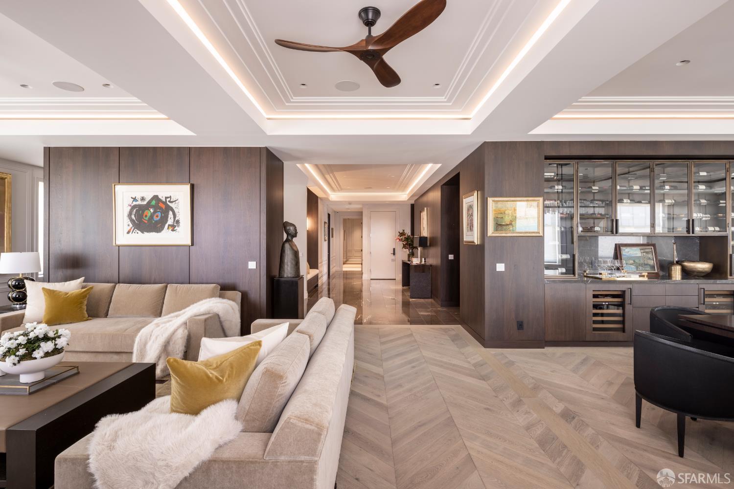 Detail Gallery Image 4 of 33 For 2100 Pacific Ave #10,  San Francisco,  CA 94115 - 3 Beds | 3/1 Baths