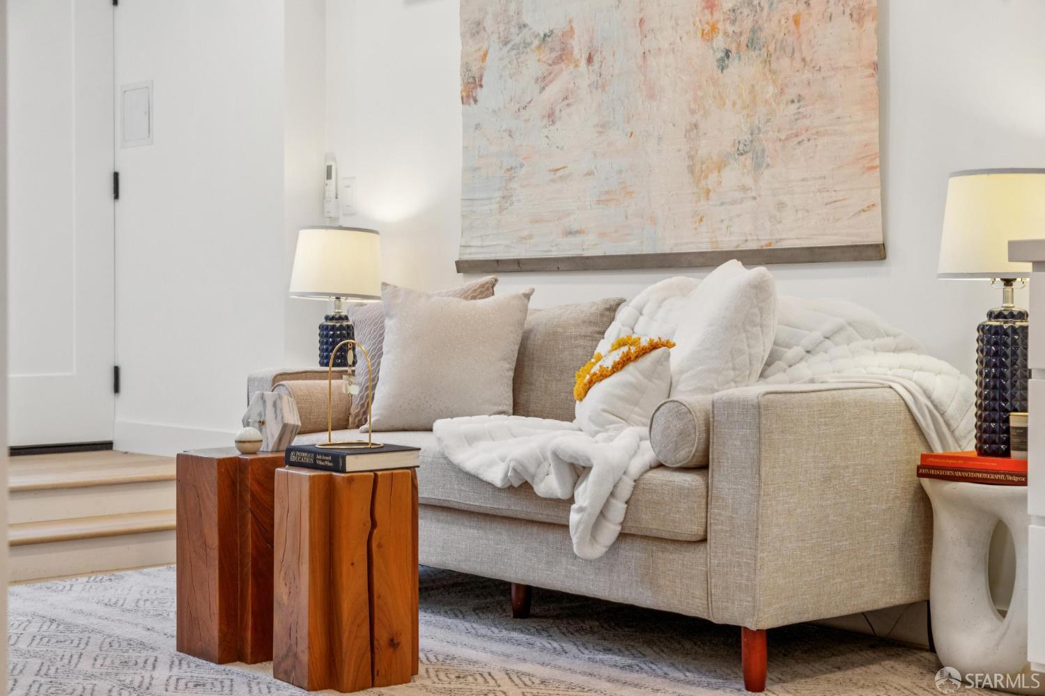 Detail Gallery Image 5 of 40 For 108 Albion St a,  San Francisco,  CA 94110 - 2 Beds | 1 Baths