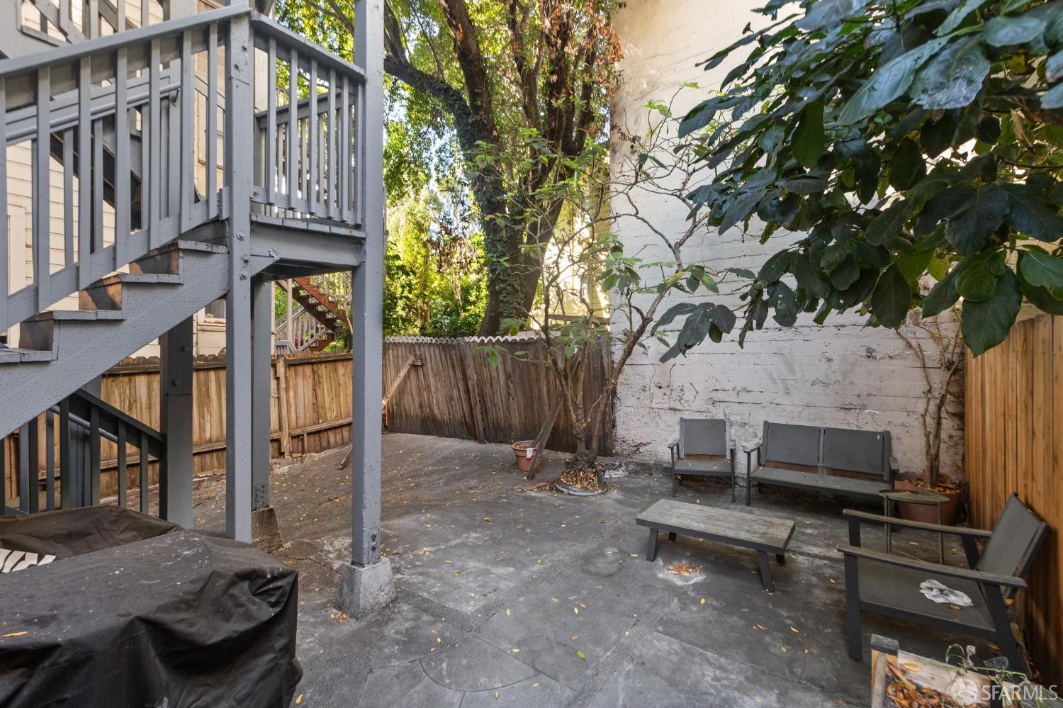 Detail Gallery Image 39 of 40 For 108 Albion St a,  San Francisco,  CA 94110 - 2 Beds | 1 Baths