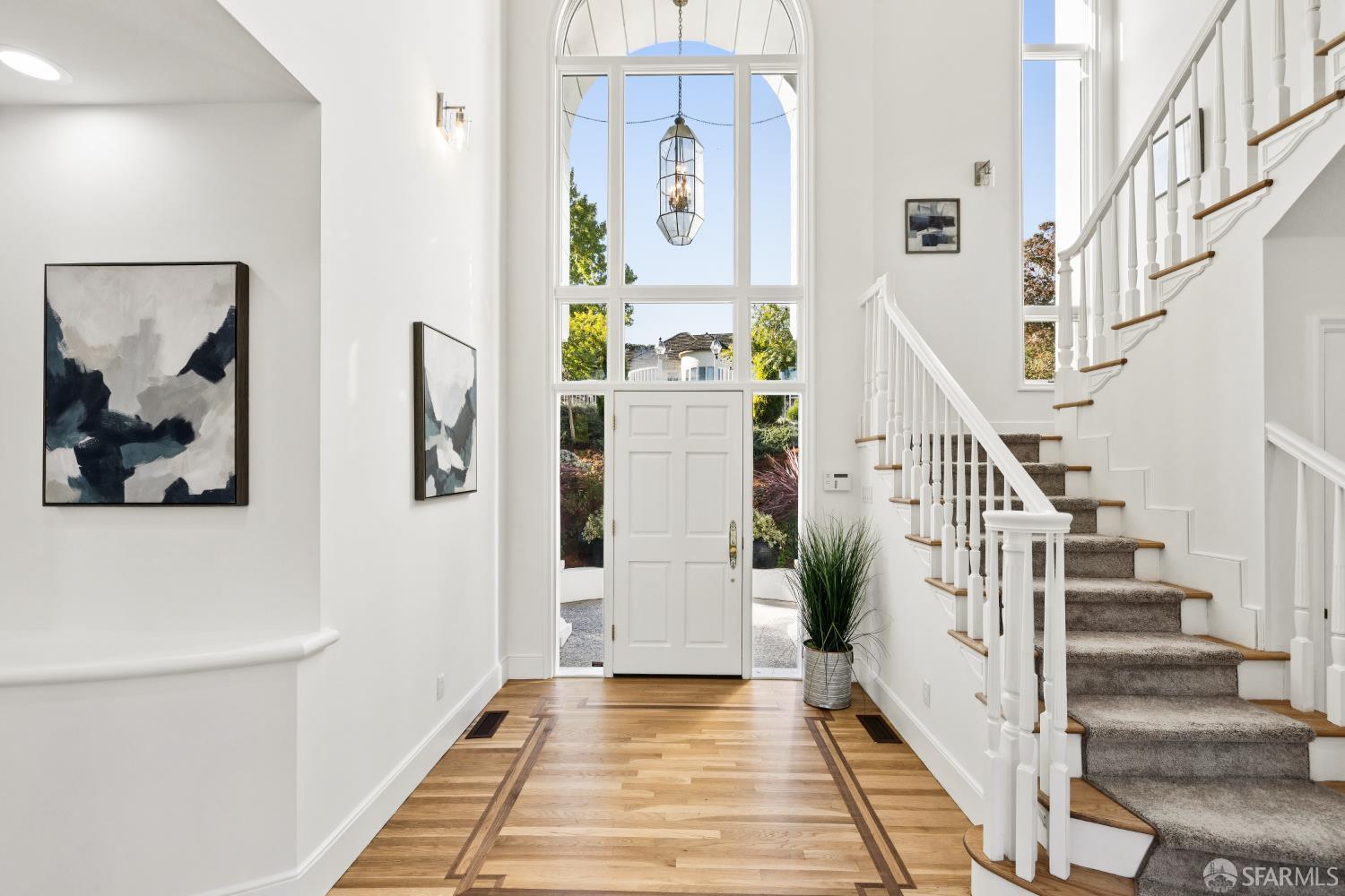 Detail Gallery Image 6 of 67 For 722 Jacaranda Cir, Hillsborough,  CA 94010 - 5 Beds | 4 Baths