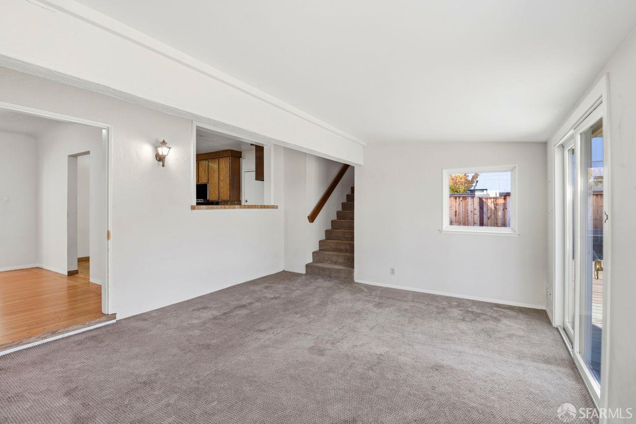 Detail Gallery Image 8 of 41 For 170 Hillview Ave, Redwood City,  CA 94062 - 3 Beds | 2 Baths